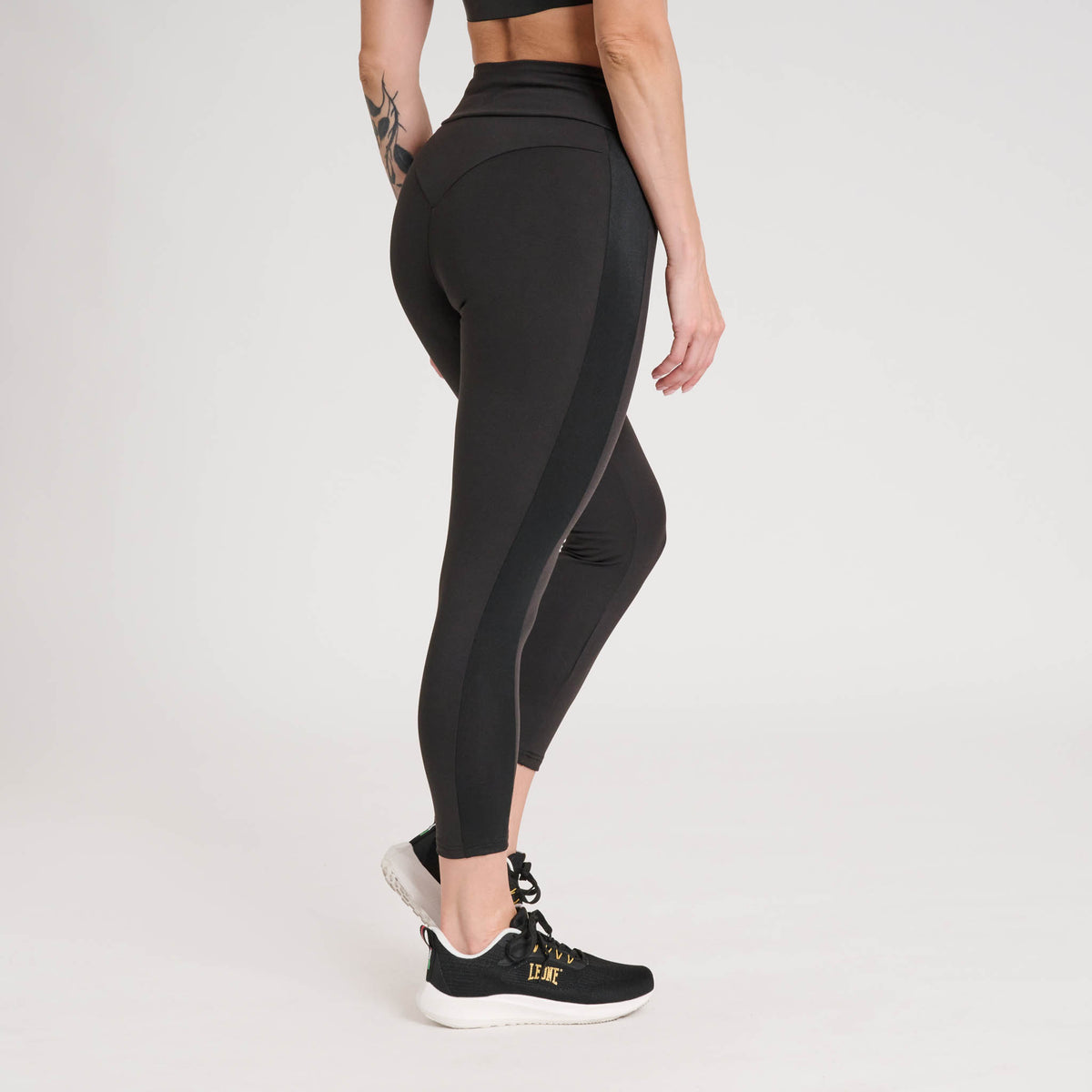 BLACK LION TIGHTS