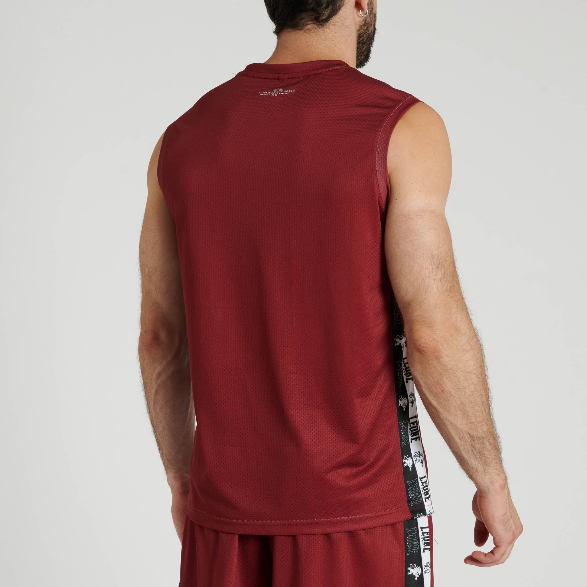 ICONIC SLEEVELESS SHIRT