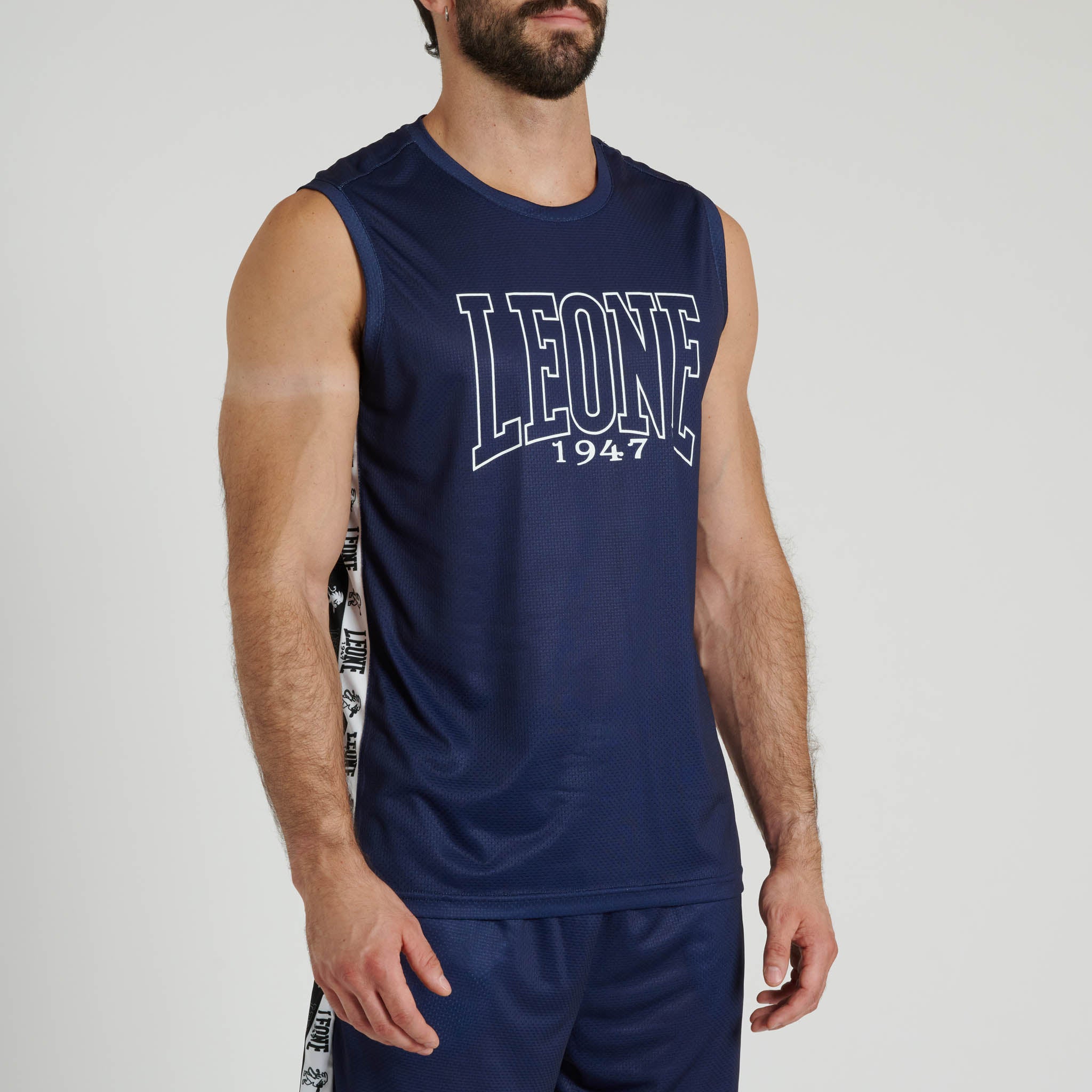 ICONIC SLEEVELESS SHIRT