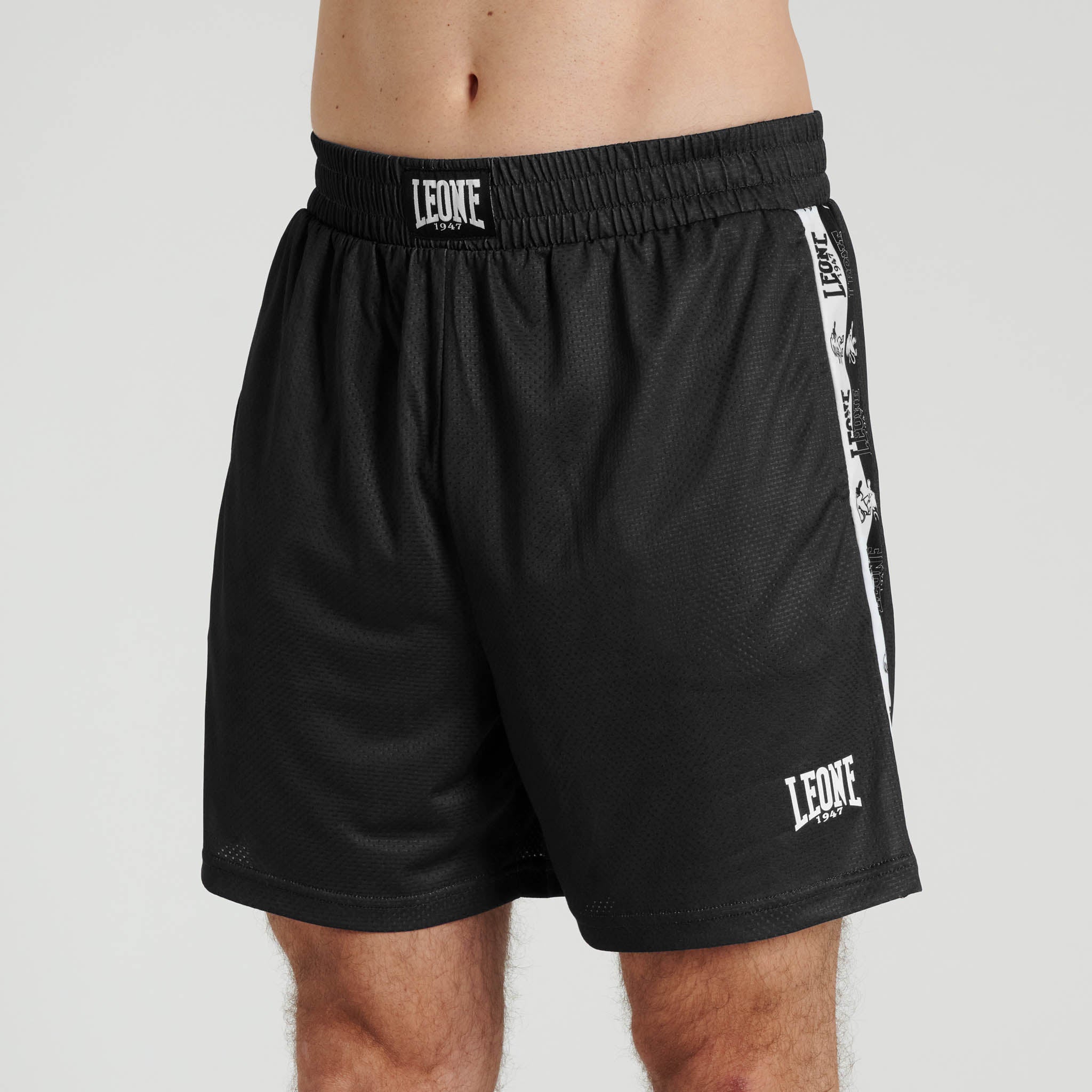 ICONIC SHORTS
