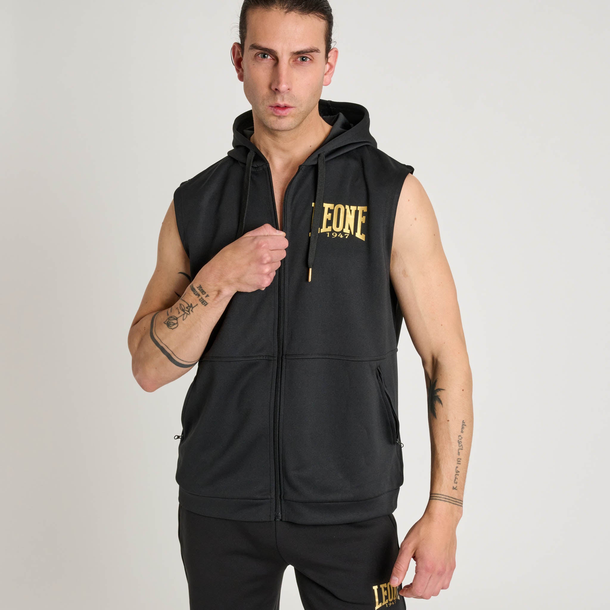 DNA HOODED SLEEVELESS SWEATSHIRT