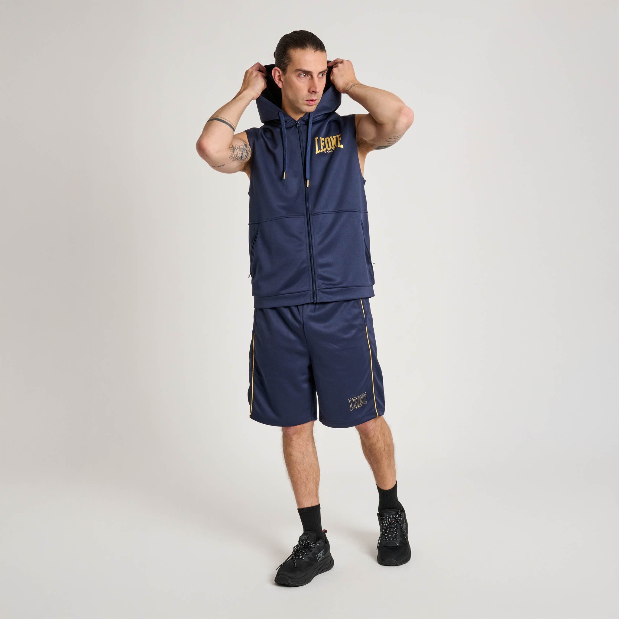 DNA HOODED SLEEVELESS SWEATSHIRT