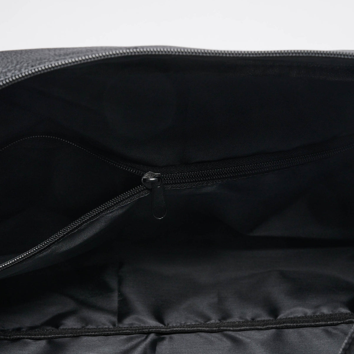 FLAG DUFFEL BAG