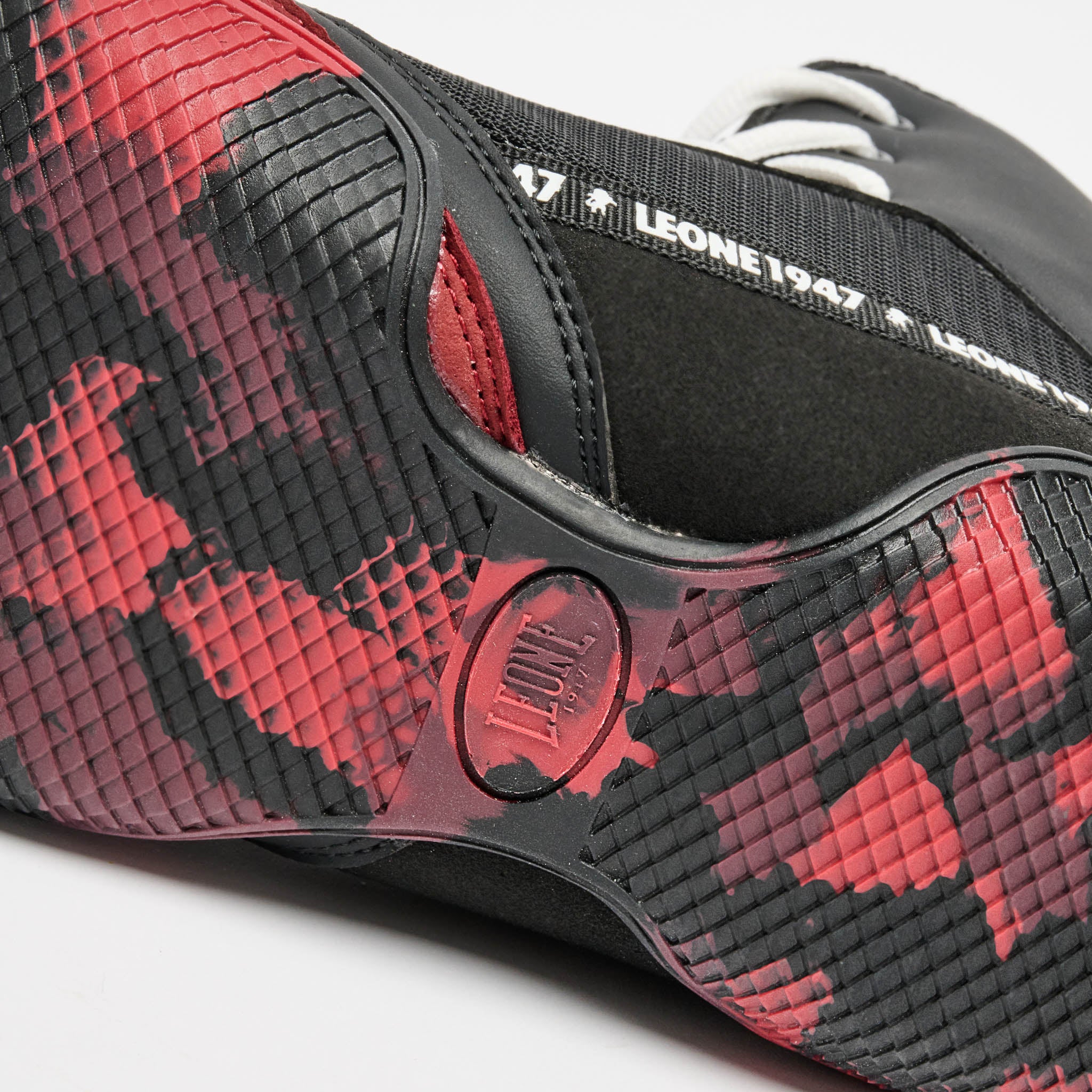 PREMIUM BOXING SHOES CL110 black/red camo | Leone 1947 Official Shop