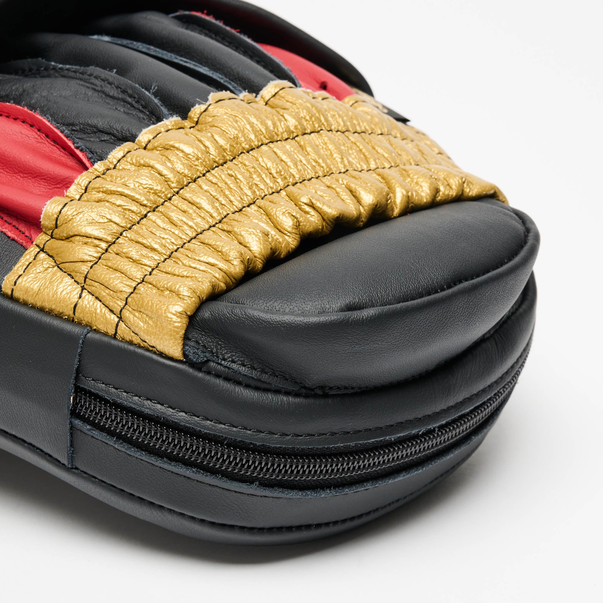 ARISTOTELE CLASSICO CURVED PUNCH MITTS