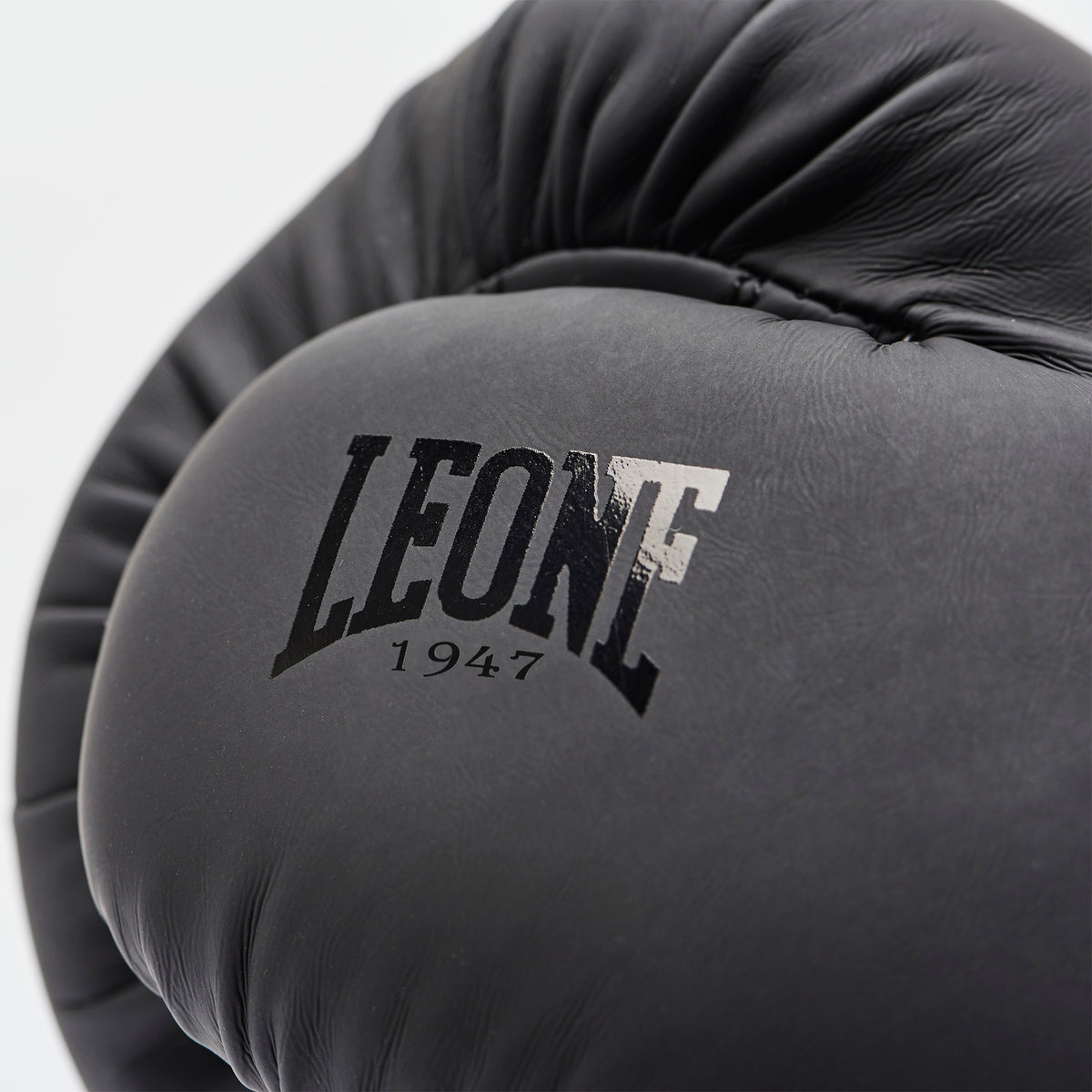 STRIKER BOXING GLOVES