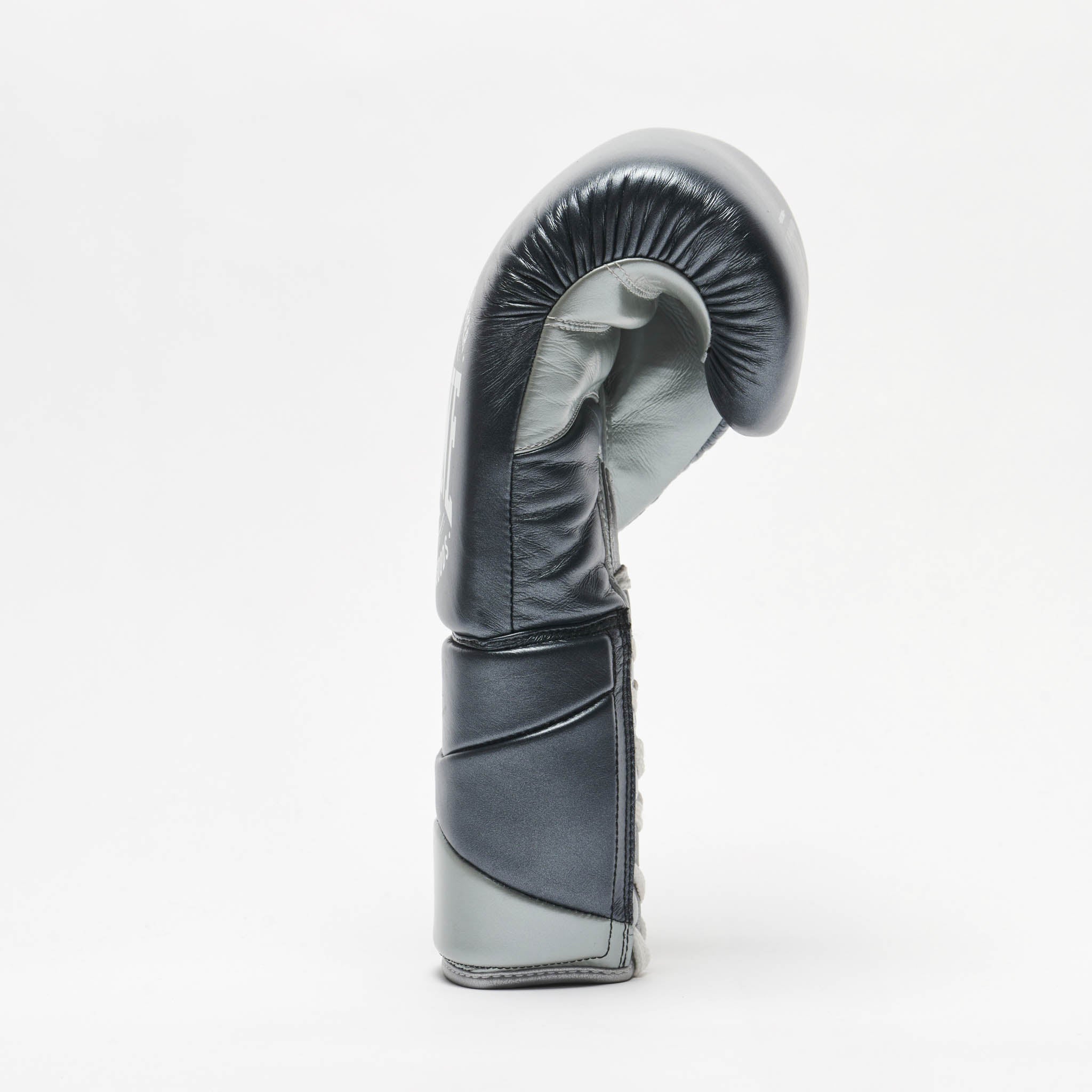 AUTHENTIC BOXING GLOVES 2