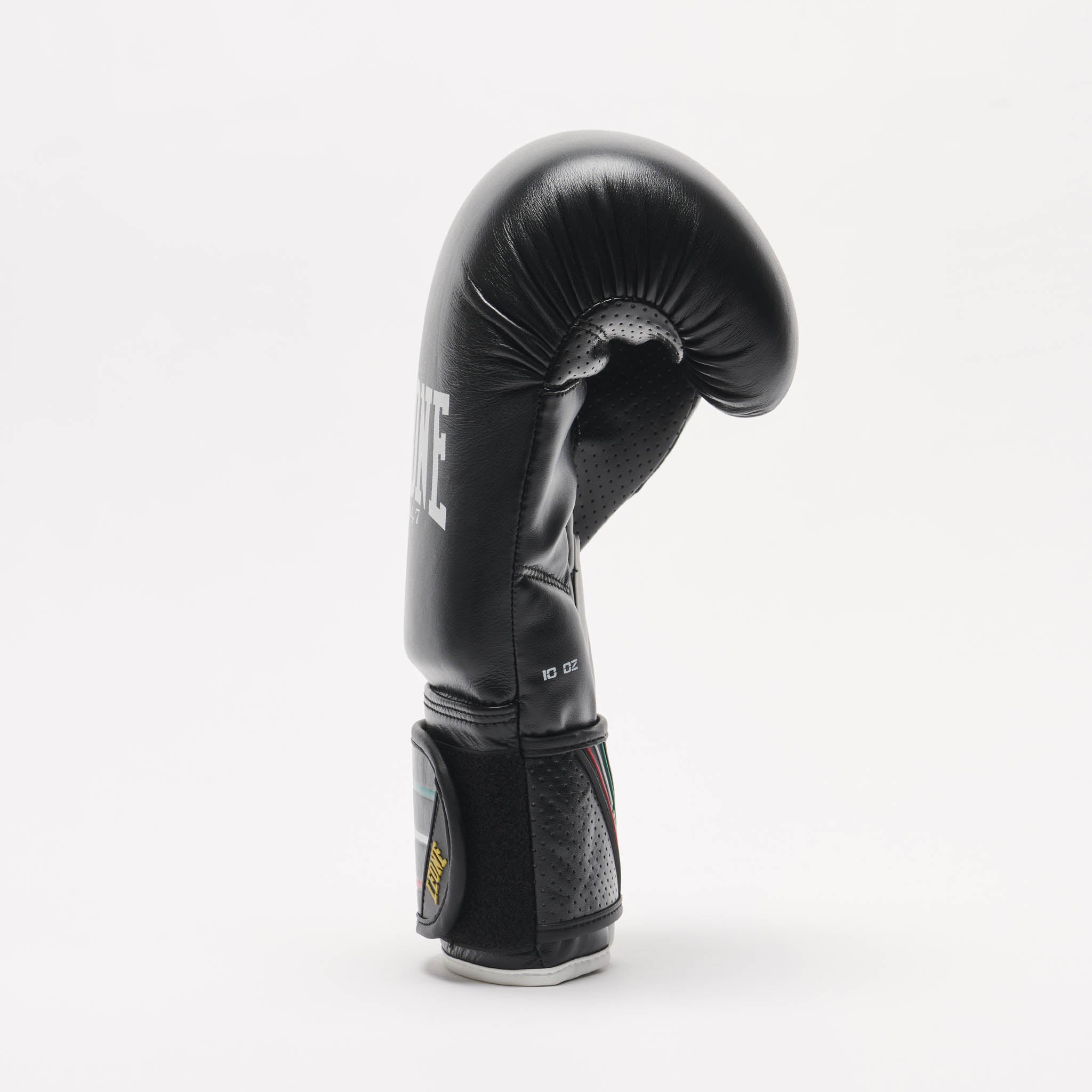 FLAG BOXING GLOVES