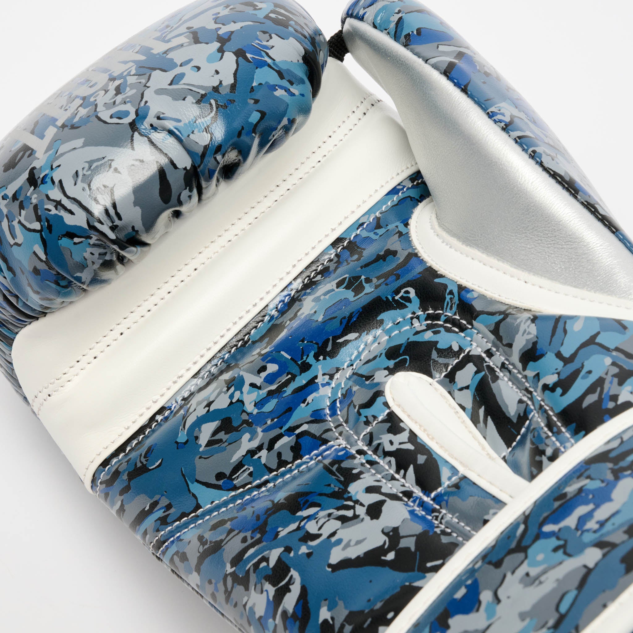 URBAN FIGHTER BOXING GLOVES