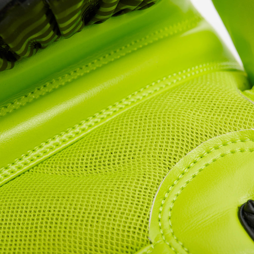 WAVES BOXING GLOVES