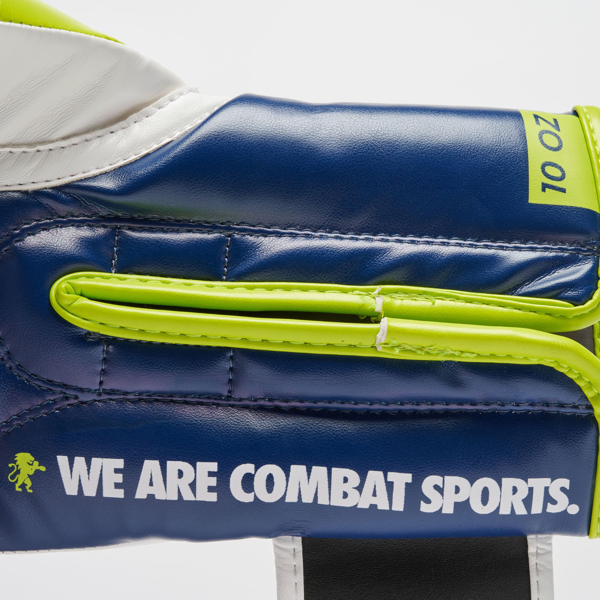 BOXING GLOVES LOGO WACS