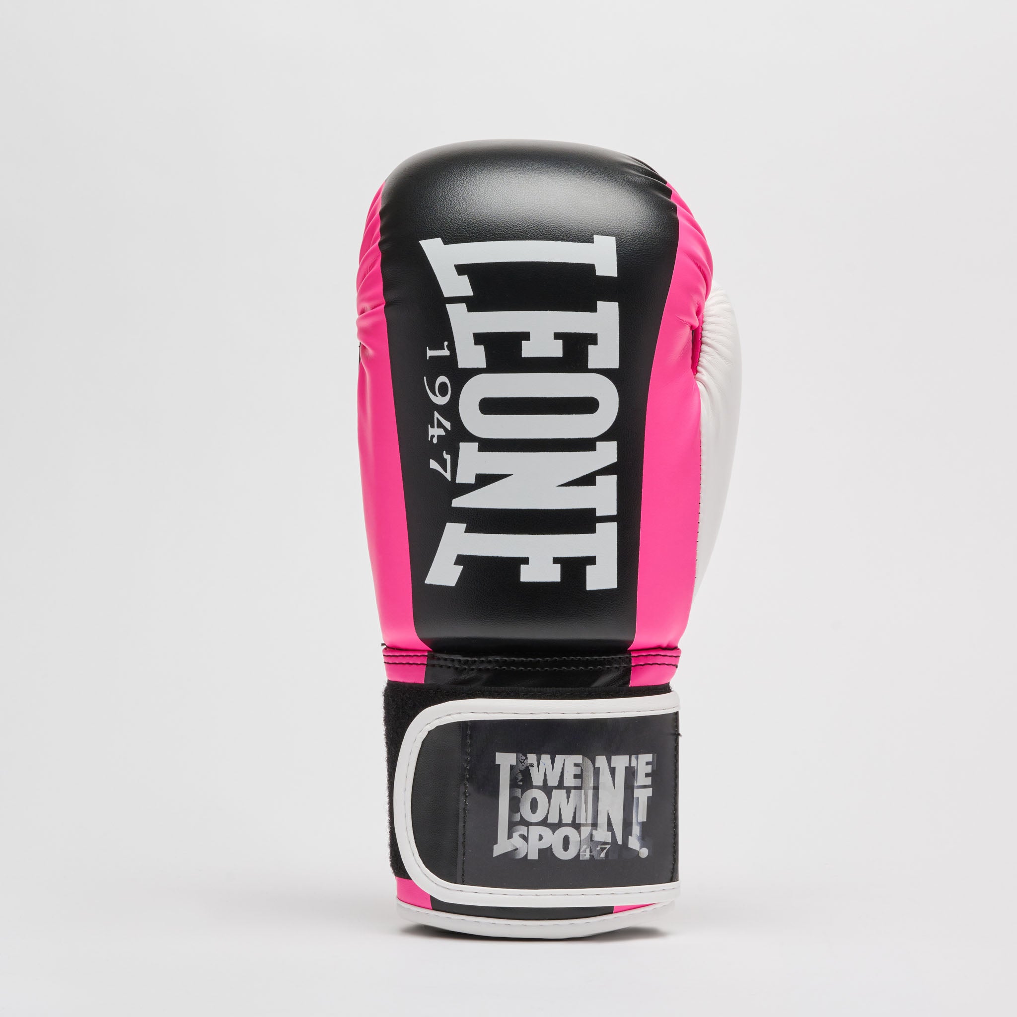 BOXING GLOVES LOGO WACS