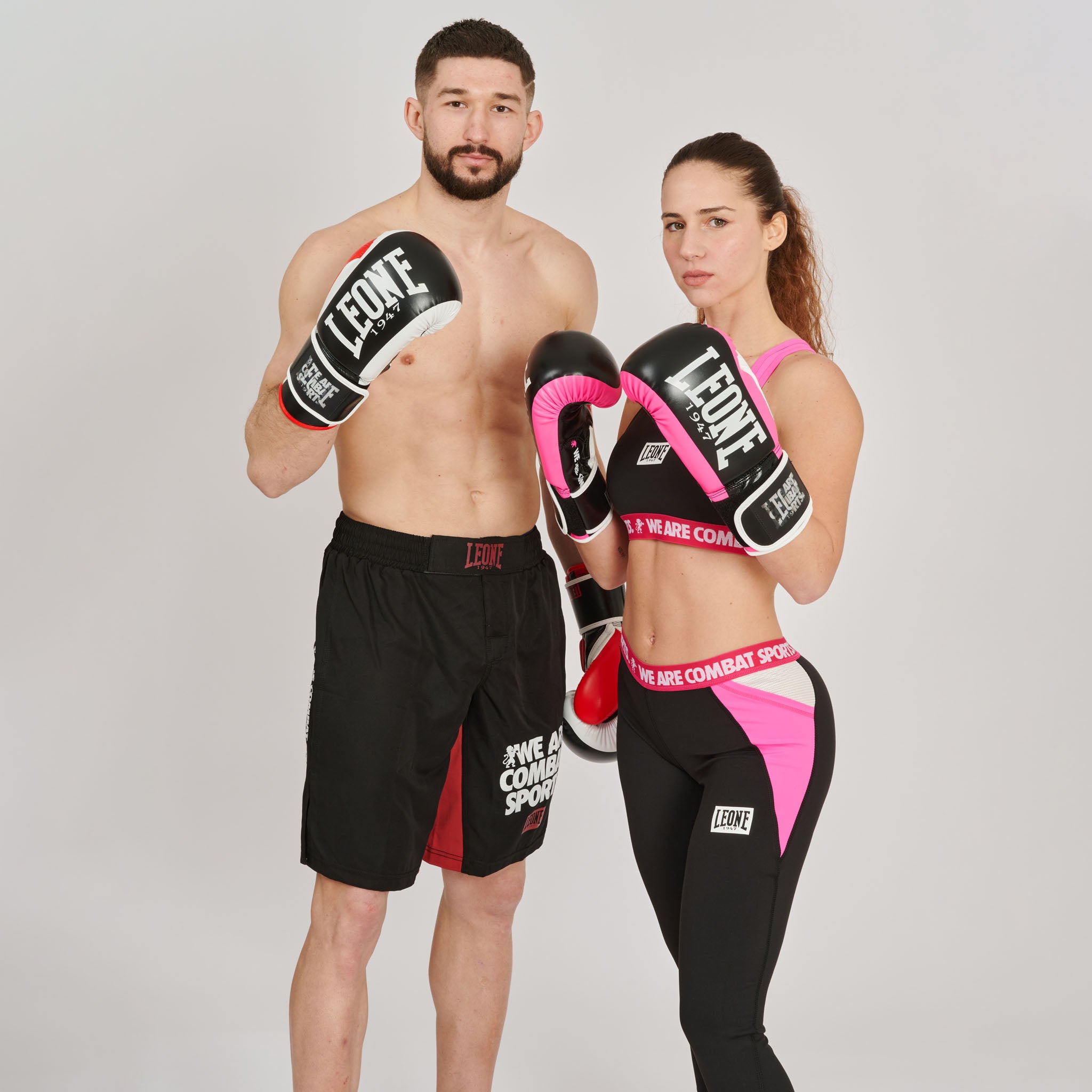 BOXING GLOVES LOGO WACS