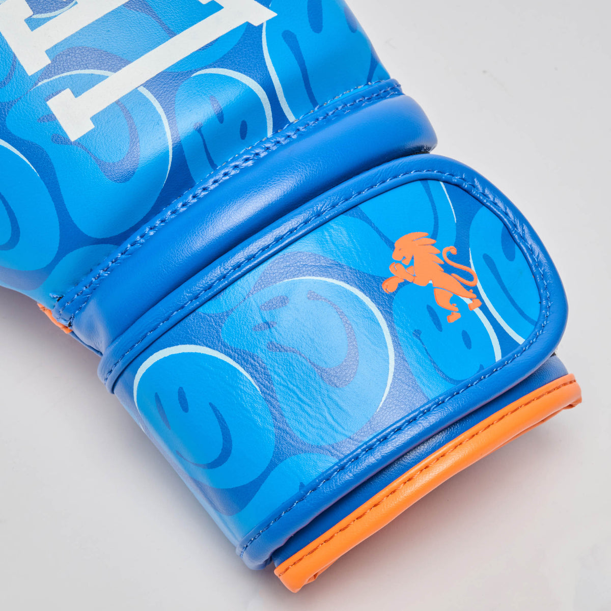 BUBBLY BOXING GLOVES