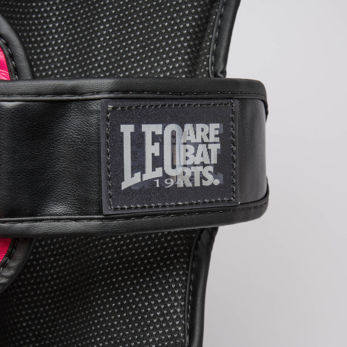 COLOR BLOCK SHINGUARDS