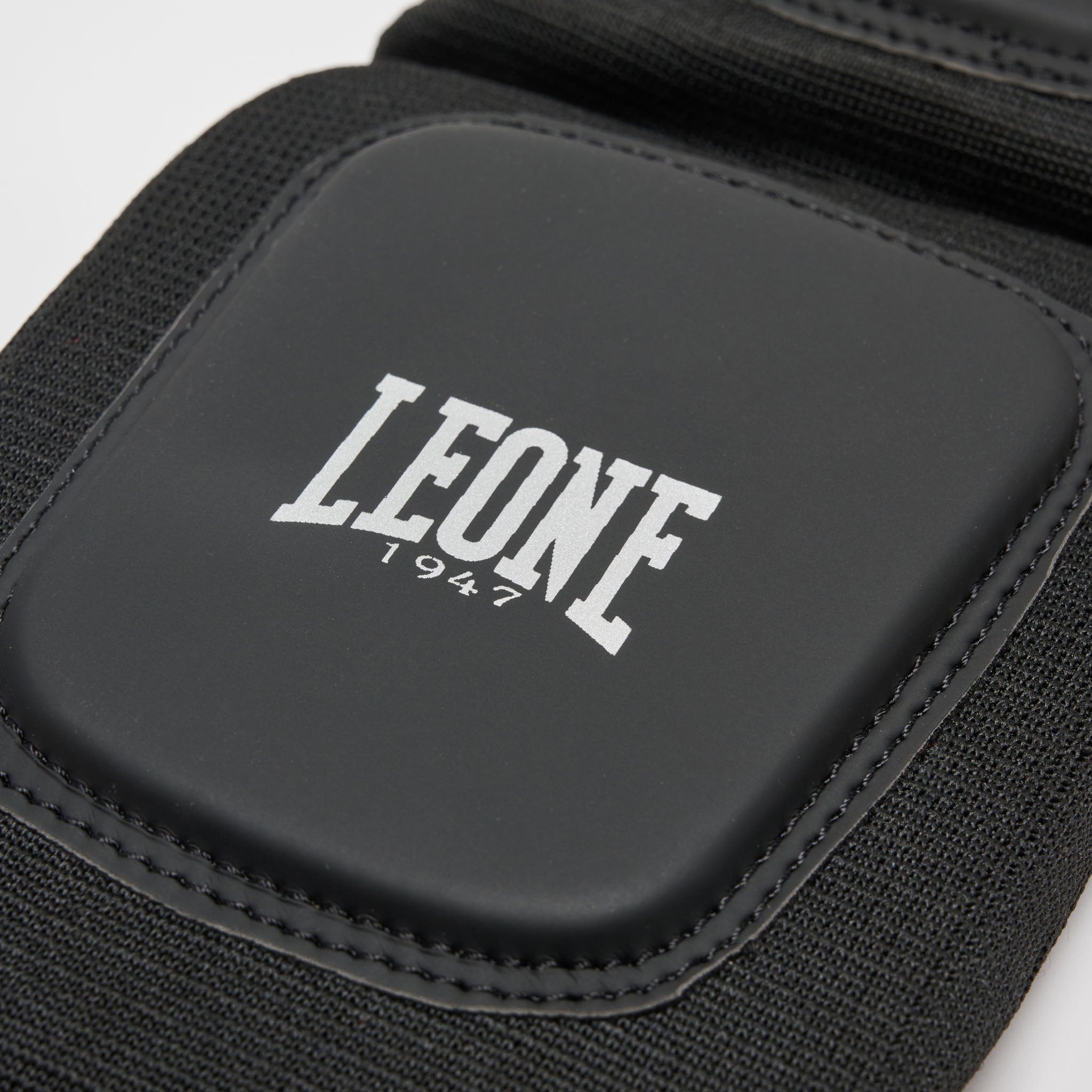 BLACK EDITION SHIN GUARDS